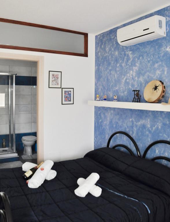 레체 Lo Specchio Del Salento B&B 외부 사진