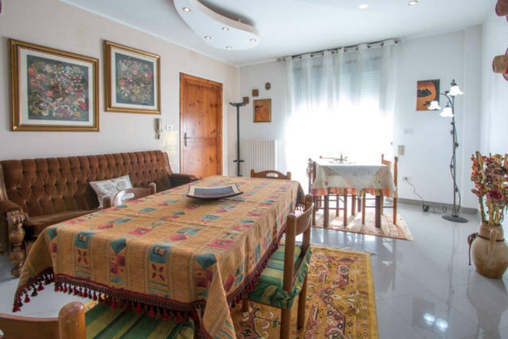레체 Lo Specchio Del Salento B&B 외부 사진