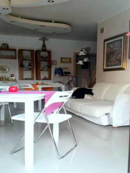 레체 Lo Specchio Del Salento B&B 외부 사진